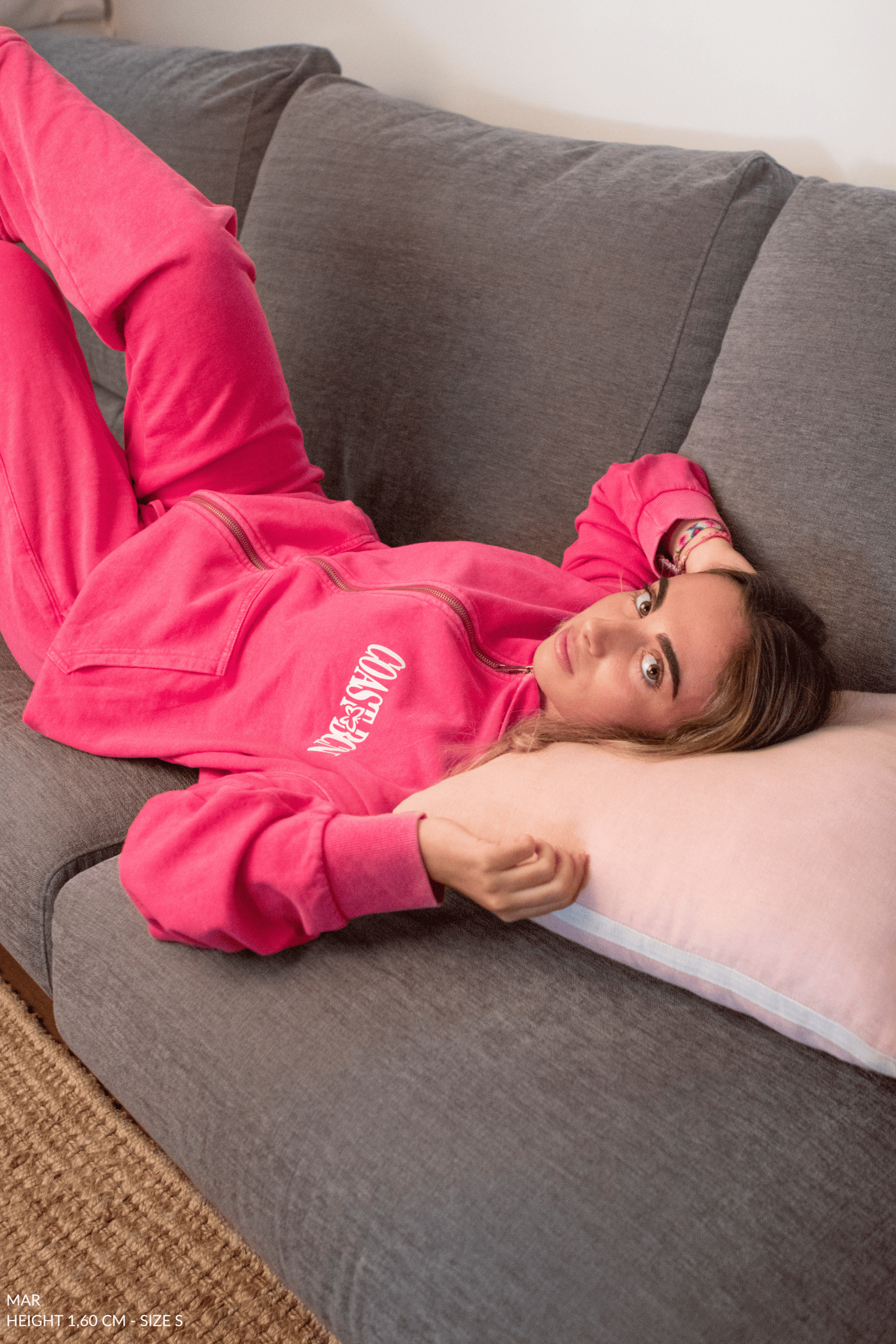 Joggers de pierna ancha en rosa lavado