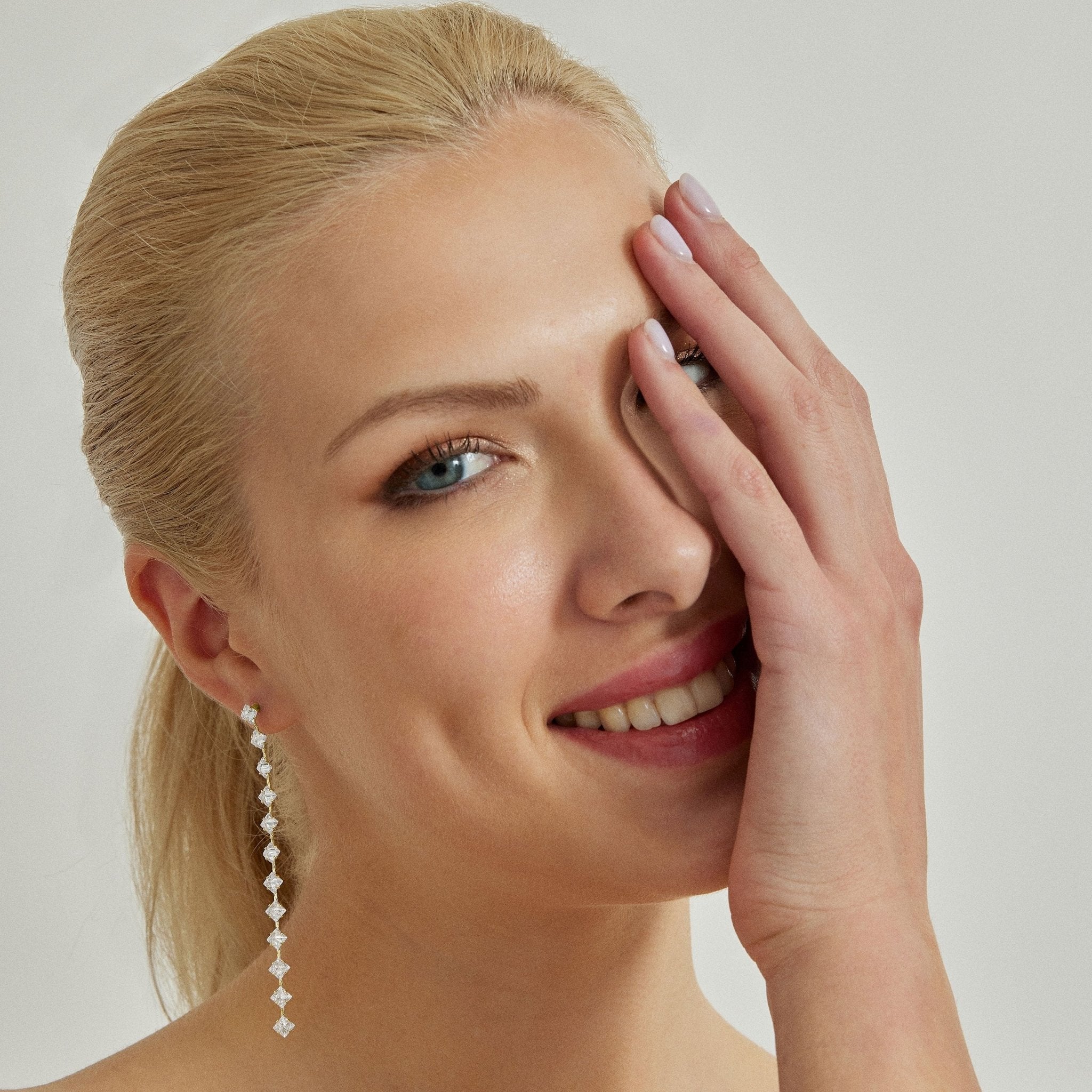 Pendientes acabado en oro amarillo de 18k