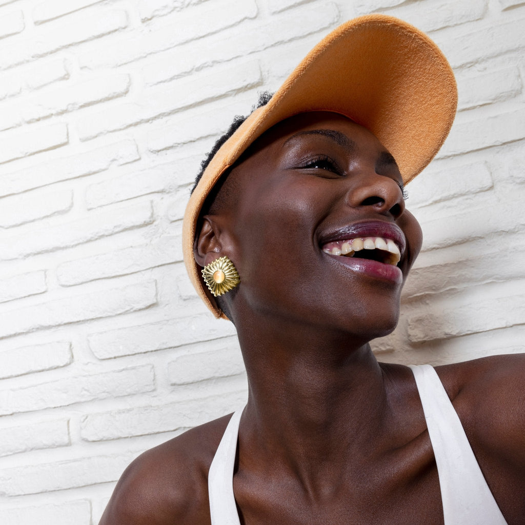 Pendientes acabados en oro amarillo 18K